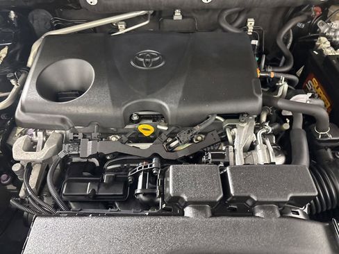 Used 2019 Toyota RAV4 XLE image 33