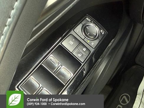 Used 2017 Lexus LX 570 4WD w/ Luxury Package image 24