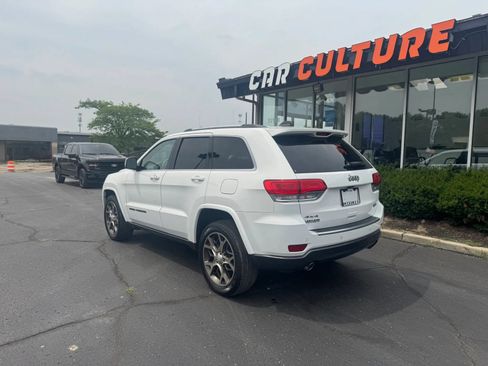 Used 2018 Jeep Grand Cherokee Limited AWD/4WD image 3
