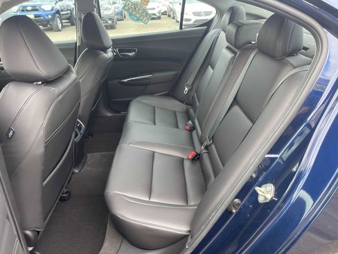 Used 2020 Acura TLX image 10