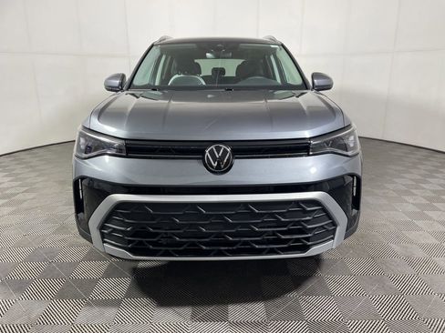 New 2026 Volkswagen Taos SE AWD/4WD image 3