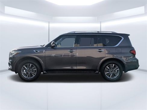 Used 2022 INFINITI QX80 Luxe w/ Cargo Package image 6