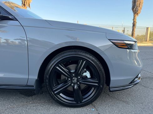 Used 2025 Honda Accord Sport image 32