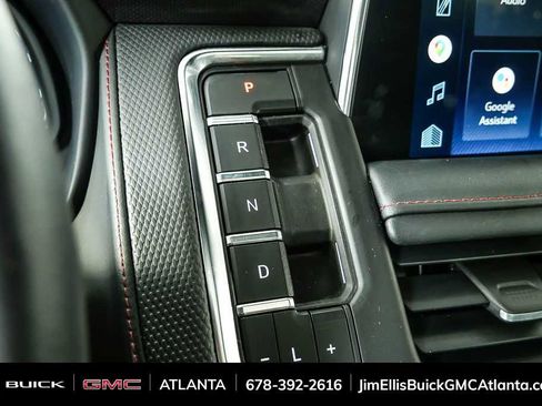 Used 2022 Chevrolet Tahoe RST w/ Luxury Package image 19