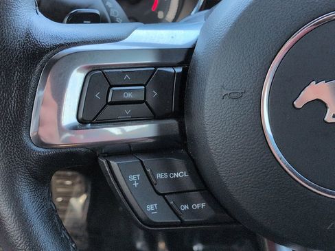 Used 2017 Ford Mustang GT Premium image 24