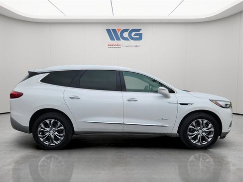 Used 2019 Buick Enclave Avenir w/ Avenir Technology Package image 3