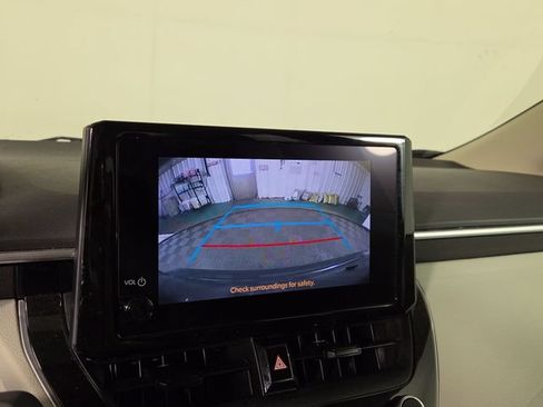 Used 2024 Toyota Corolla LE FWD image 17