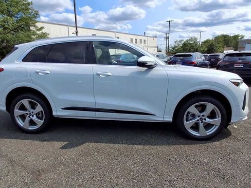 New 2025 Audi Q5 Premium Plus image 9