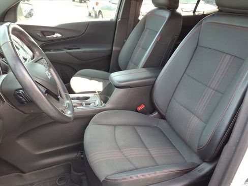 Certified 2022 Chevrolet Equinox RS w/ LPO, Floor Liner Package image 12