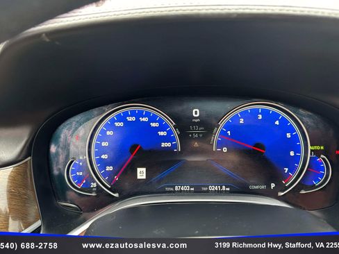 Used 2018 BMW 740i xDrive image 25