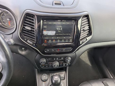 Used 2021 Jeep Cherokee Limited AWD/4WD image 14