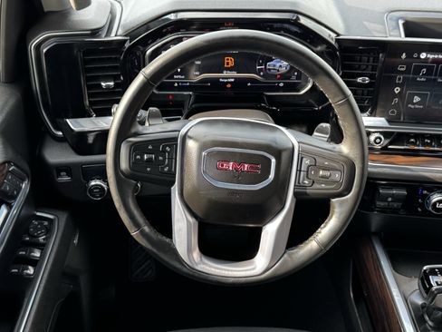 Used 2025 GMC Sierra 1500 SLT RWD image 15
