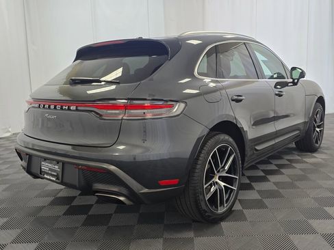 Certified 2024 Porsche Macan image 7