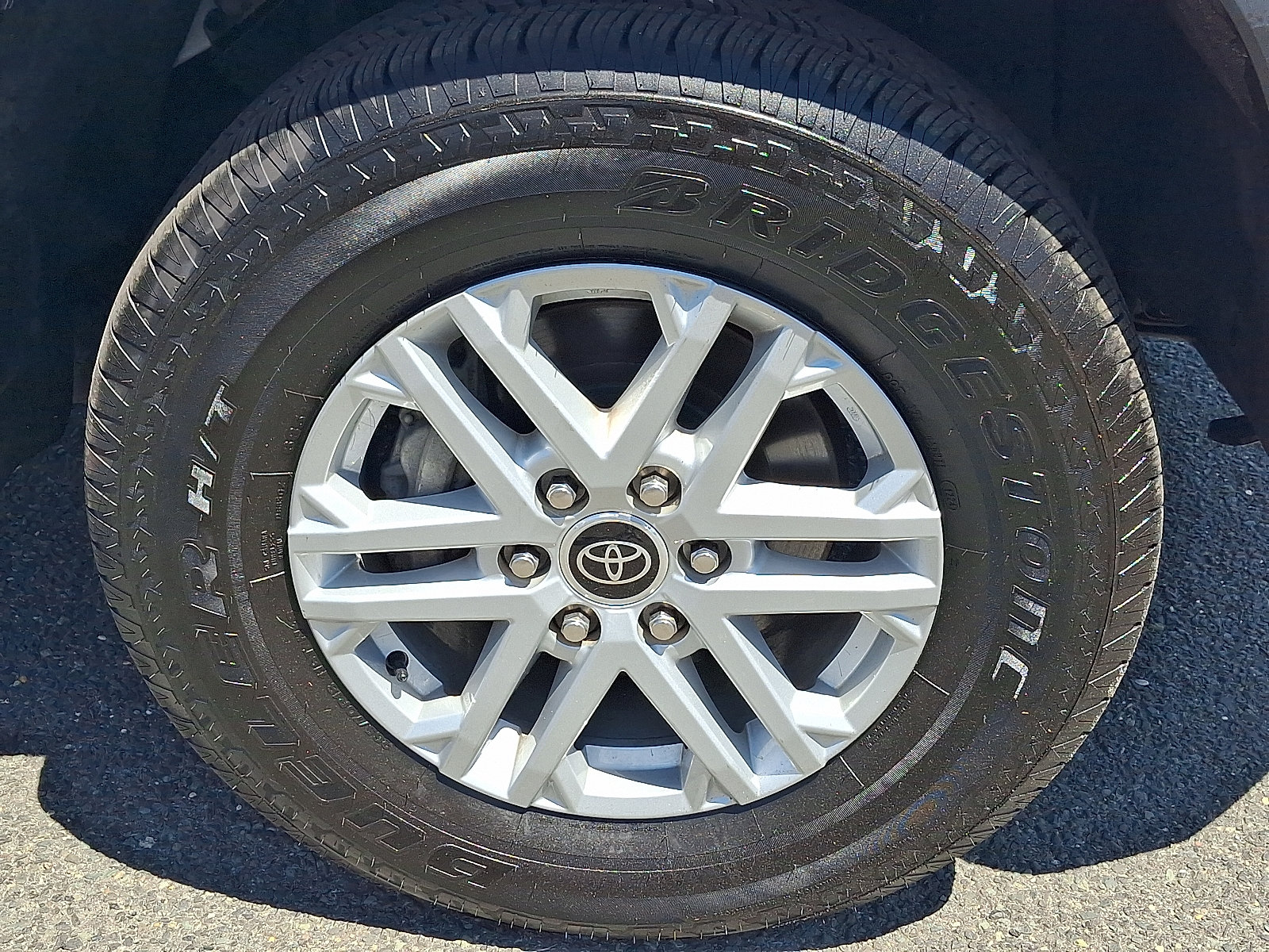 Used 2023 Toyota Tundra SR5 w/ SR5 Premium Package AWD/4WD image 9