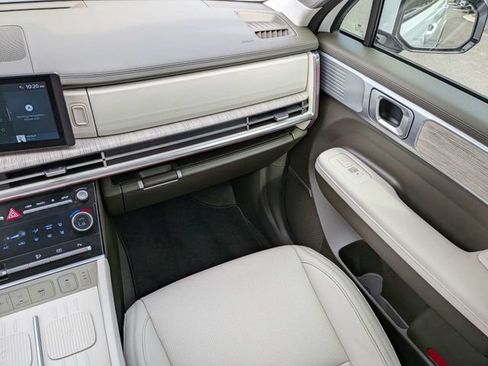 Used 2025 Hyundai Santa Fe Calligraphy FWD image 18