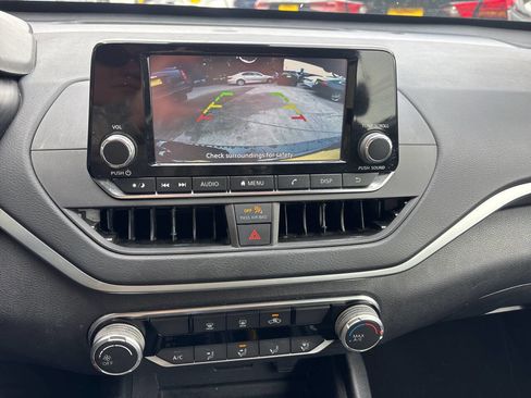 Used 2022 Nissan Altima 2.5 S image 10