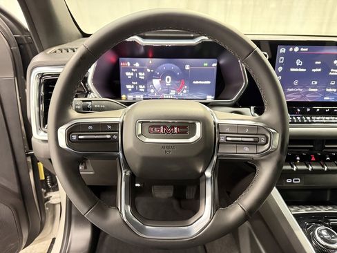 New 2026 GMC Canyon Elevation w/ Convenience Package image 28