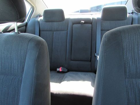 Used 2010 Nissan Altima 2.5 S FWD image 18