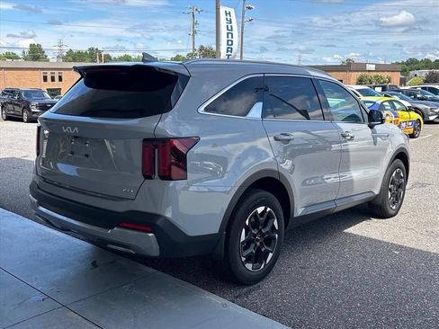 Used 2024 Kia Sorento S w/ Panoramic Sunroof Package AWD/4WD image 26