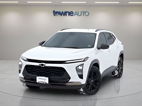 Used 2024 Chevrolet Trax ACTIV w/ Driver Confidence Package FWD image 9