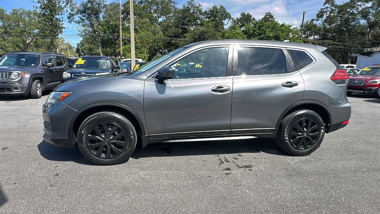 Used 2017 Nissan Rogue S FWD image 14