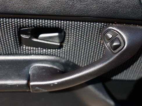 Used 2000 BMW Z3 2.5i image 31