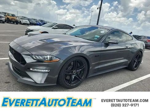 Used 2018 Ford Mustang GT Premium w/ GT Performance Package RWD image 1