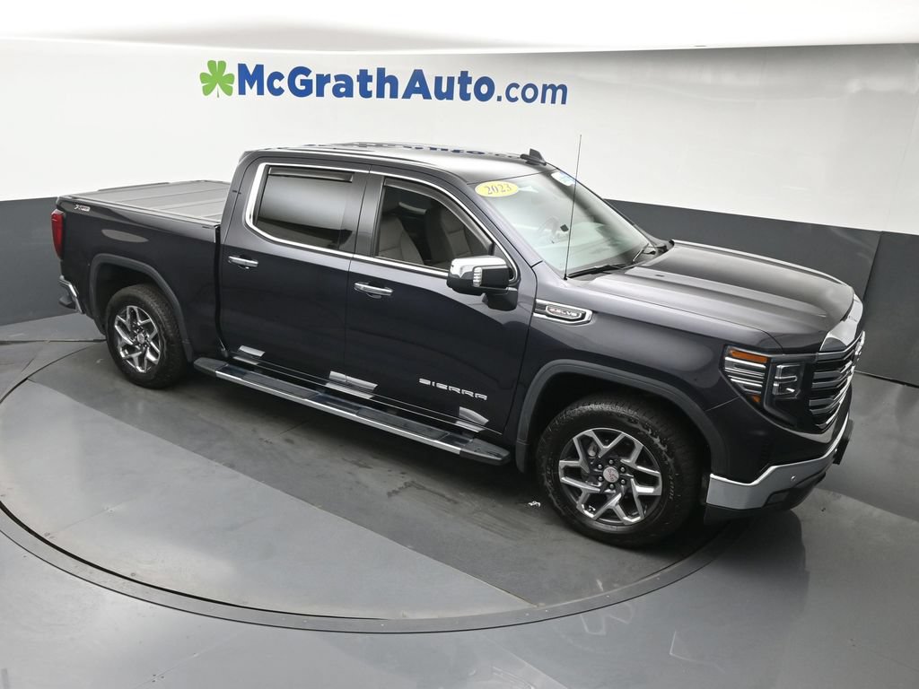 Used 2023 GMC Sierra 1500 SLT w/ SLT Premium Plus Package AWD/4WD image 3