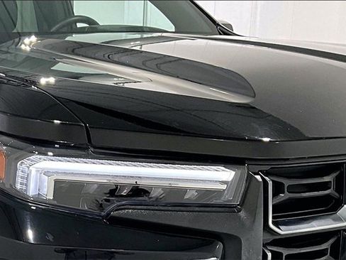 Used 2023 GMC Canyon AT4 w/ AT4 Premium Package image 33