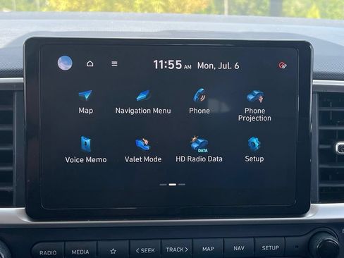 Used 2023 Hyundai Venue Limited w/ Cargo Package FWD image 26