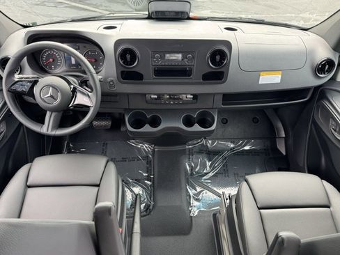 New 2026 Mercedes-Benz Sprinter 2500 image 4