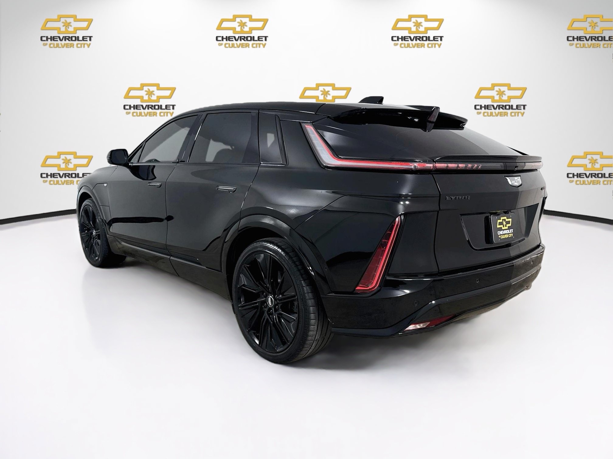 Used 2023 Cadillac Lyriq 2WD image 5