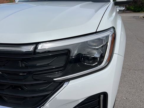 New 2026 Volkswagen Atlas SEL Premium R-Line AWD/4WD image 9