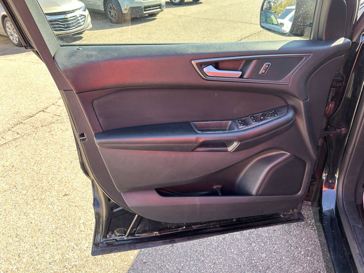 Used 2018 Ford Edge SE AWD/4WD image 14