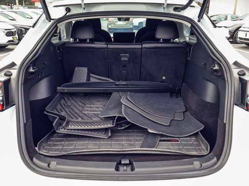 Used 2022 Tesla Model Y Performance image 17