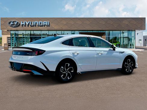 New 2025 Hyundai Sonata SEL image 8