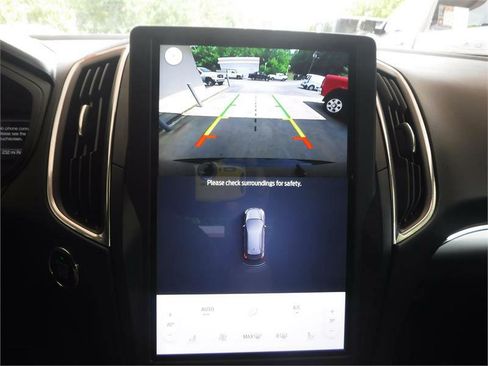 Used 2022 Ford Edge ST image 11