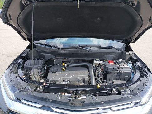 Used 2025 Chevrolet Equinox LT w/ Convenience Package II image 31