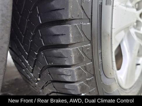 Used 2021 Toyota RAV4 XLE AWD/4WD image 11