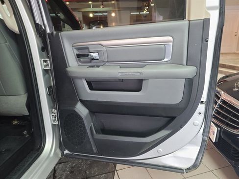 Used 2016 RAM 1500 Classic SLT w/ SLT Plus D￩cor Group image 16