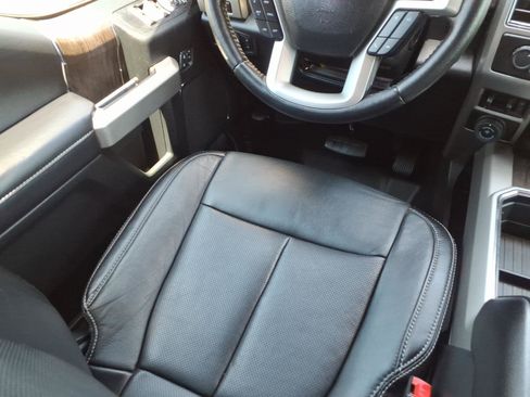 Used 2020 Ford F450 Lariat w/ Lariat Ultimate Package AWD/4WD image 25