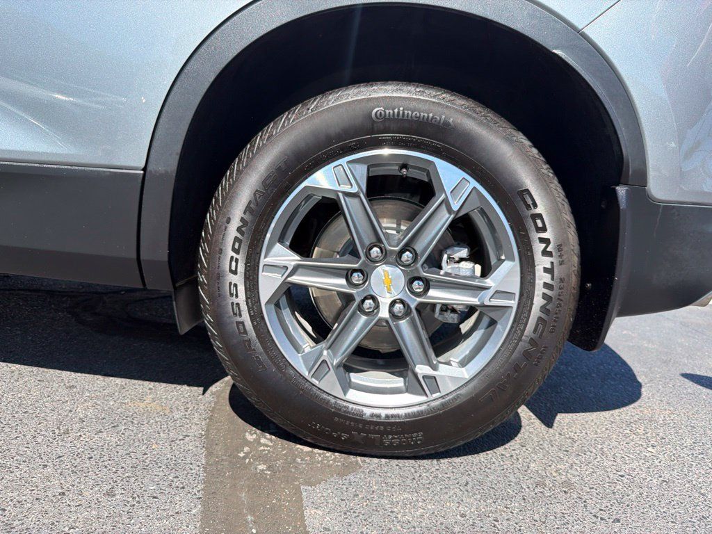 Used 2024 Chevrolet Blazer LT w/ Convenience Package FWD image 34