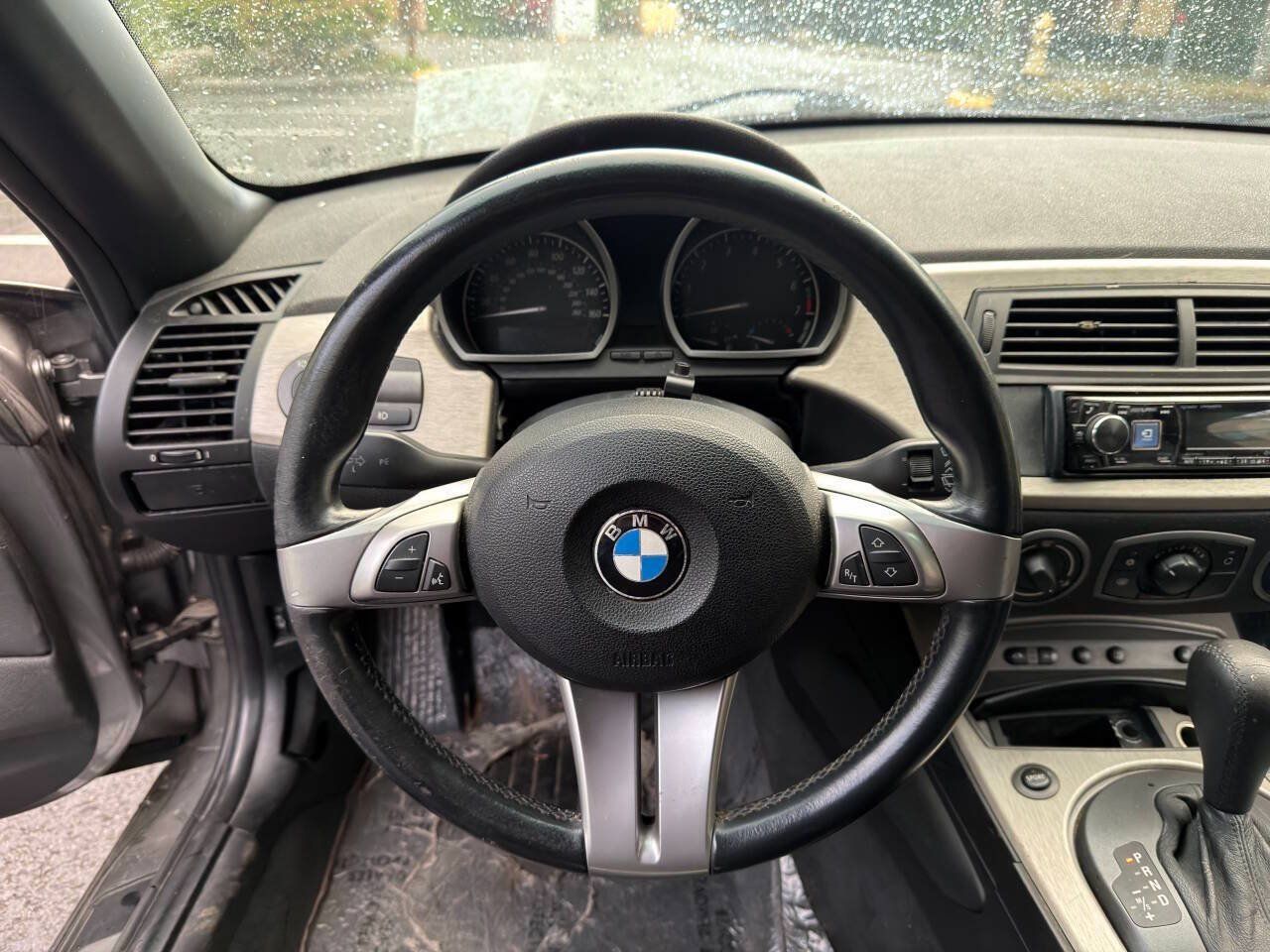 Used 2004 BMW Z4 2.5i RWD image 12