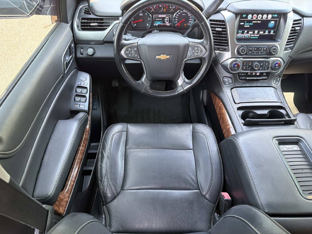 Used 2019 Chevrolet Suburban Premier RWD image 17
