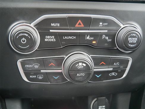 Used 2019 Dodge Charger Scat Pack w/ Technology Group image 17