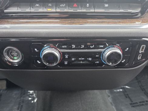 Used 2022 GMC Sierra 1500 Elevation w/ LPO, Elevation Black Package image 20