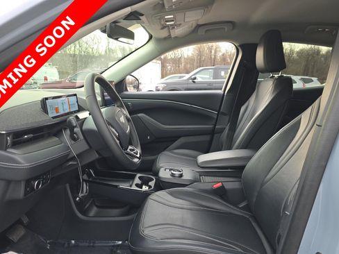 Used 2024 Ford Mustang Mach-E Premium image 6