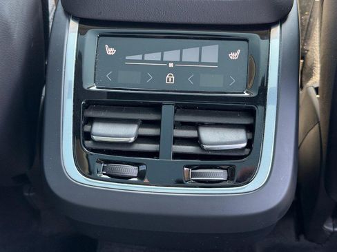 Used 2023 Volvo XC90 B6 Plus w/ Protection Package Premier image 17