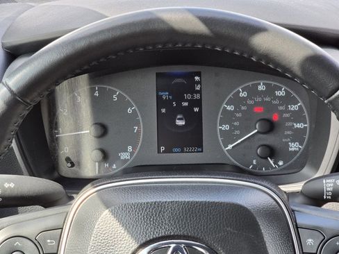 Used 2025 Toyota Corolla SE FWD image 16