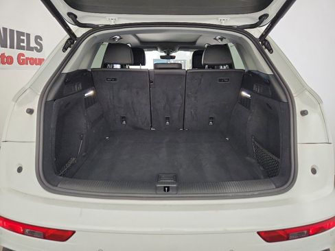 Used 2023 Audi Q5 2.0T Premium w/ Convenience Package image 37